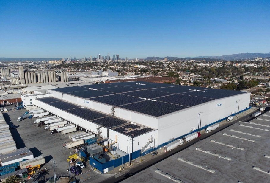 Lineage Boyle Heights cold storage warehouse rooftop solar PV array before the fire incident