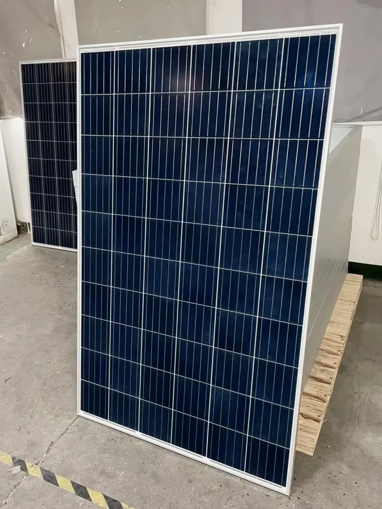 Polycrystalline solar panel, blue poly PV module for photovoltaic power station